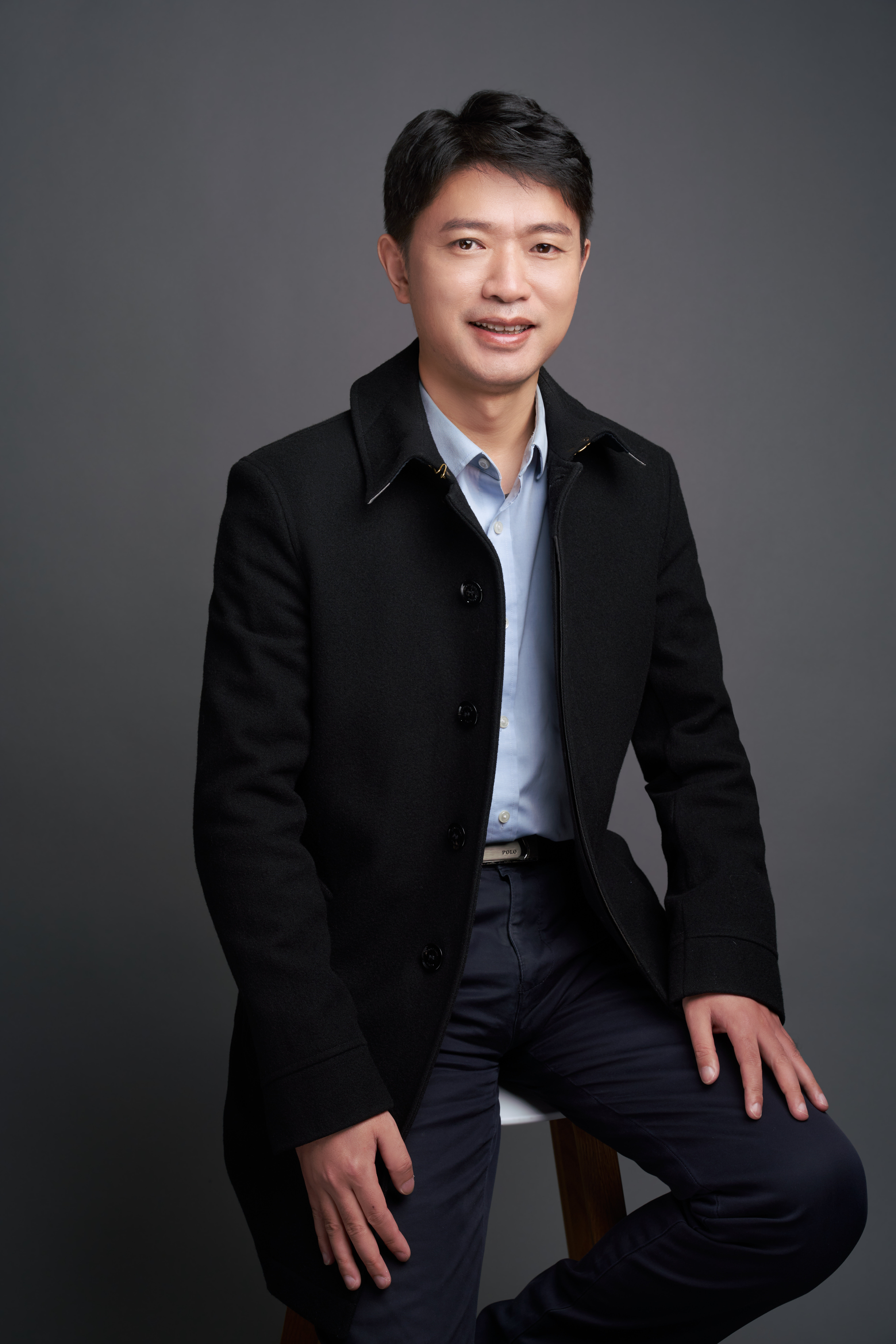 刘洋.jpg 刘洋.jpg